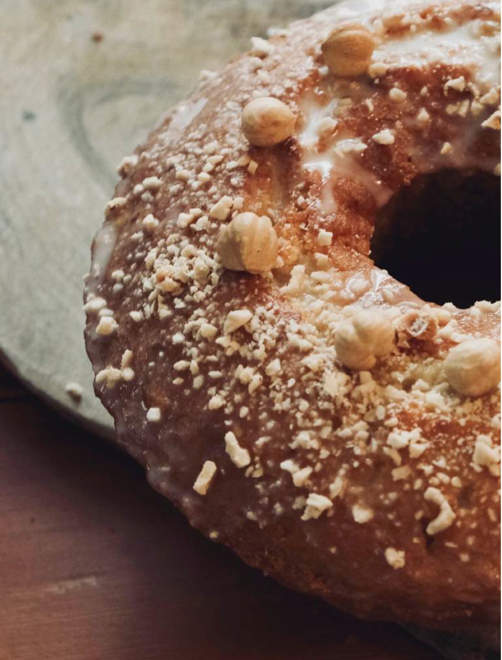 Nusskuchen - Torta alle Nocciole